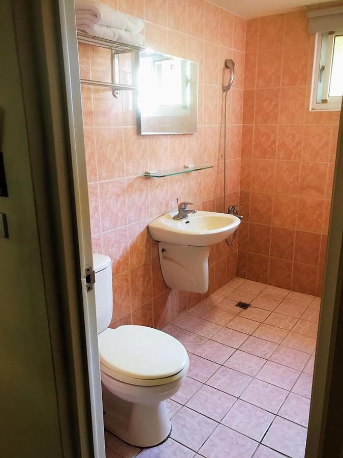 Holiday Business Hotel Taitung Luaran gambar
