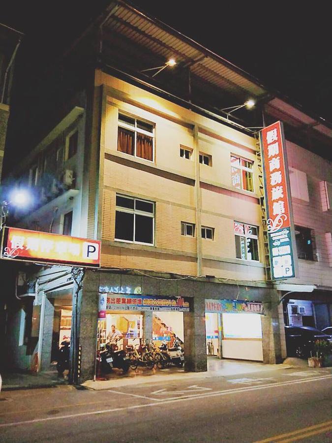 Holiday Business Hotel Taitung Luaran gambar
