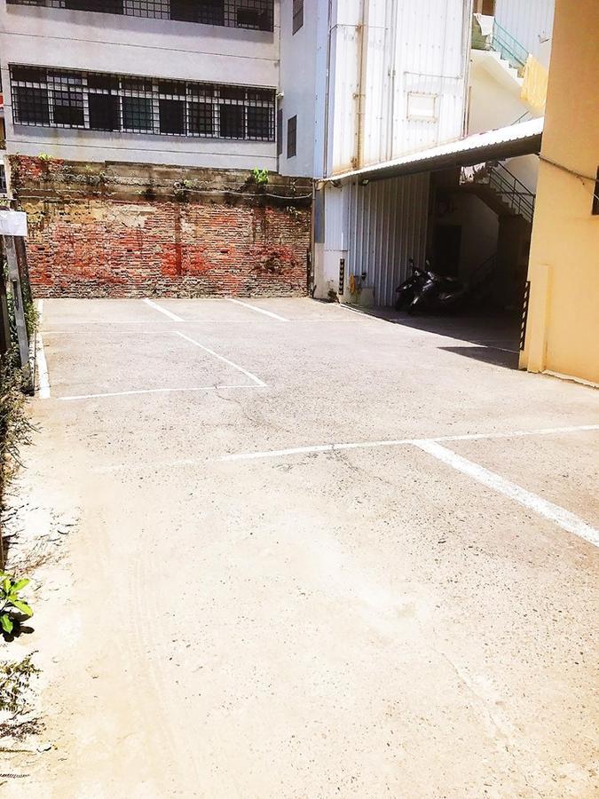 Holiday Business Hotel Taitung Luaran gambar